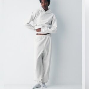 Women’s Aritzia TNA set